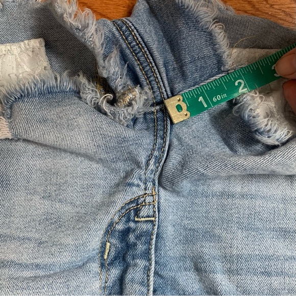 American Eagle Womens Hi-Rise Shortie Jean Shorts Blue Distressed size 0 - Picture 4 of 7